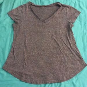 Pinkish/greyish v-neck